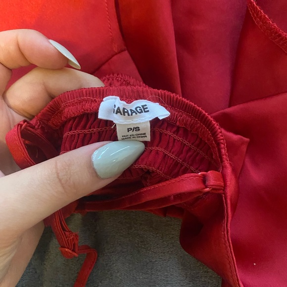 Size small red garage top - Picture 3 of 3